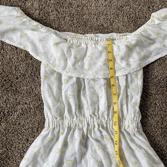 Vintage Floral Off the Shoulder Midi Dress - Picture 4 of 5